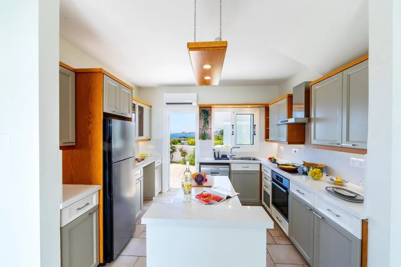 Protaras Seafront Villa Violetta